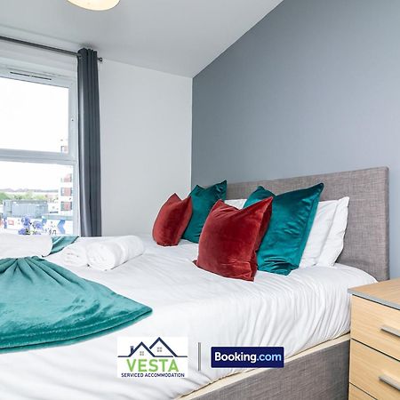 Two Bedrooms Apartment By Vesta Serviced Accommodation & Short Lets Hatfield With Free Wifi Exterior photo