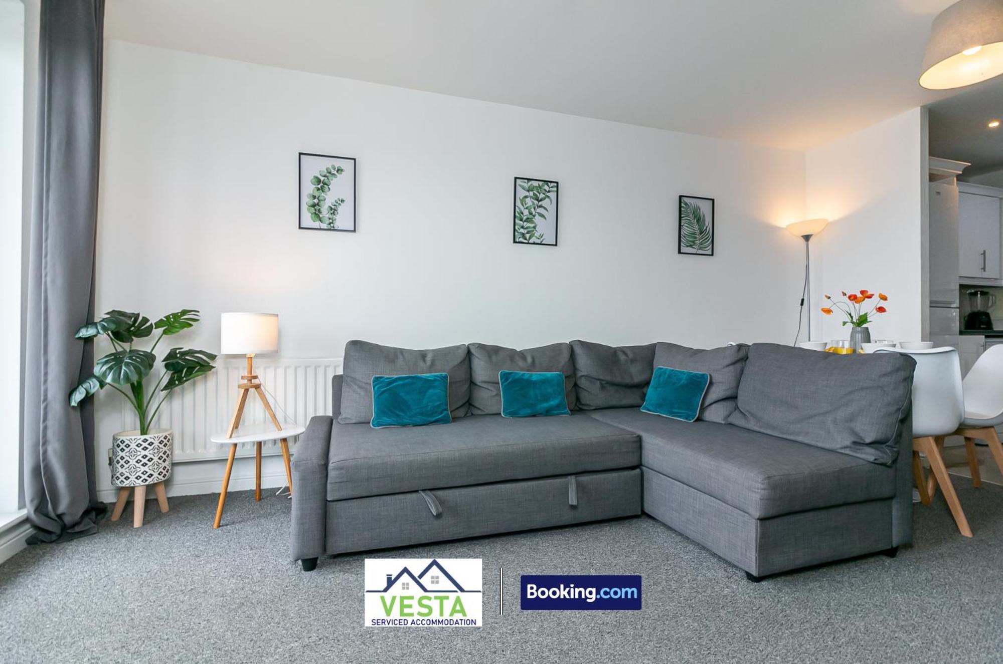 Two Bedrooms Apartment By Vesta Serviced Accommodation & Short Lets Hatfield With Free Wifi Exterior photo