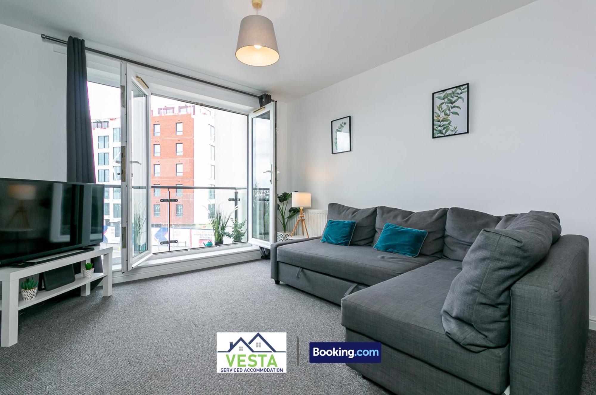 Two Bedrooms Apartment By Vesta Serviced Accommodation & Short Lets Hatfield With Free Wifi Exterior photo